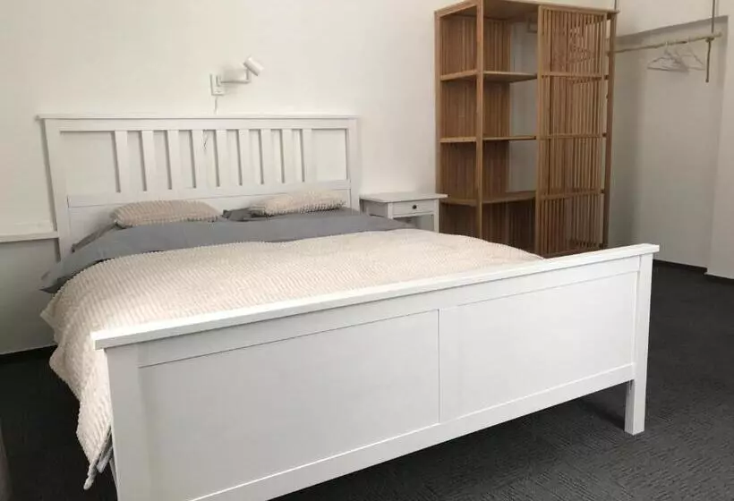 Stará škola Hedeč