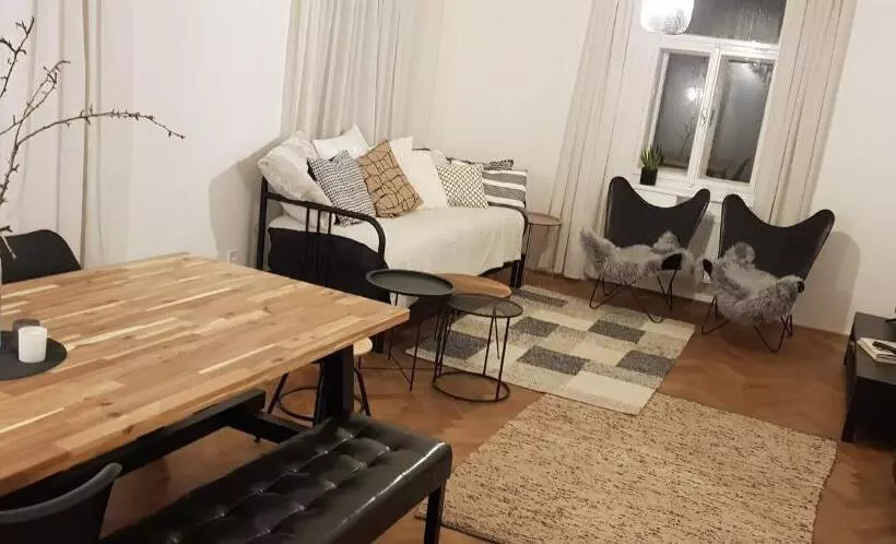 Stará škola Hedeč