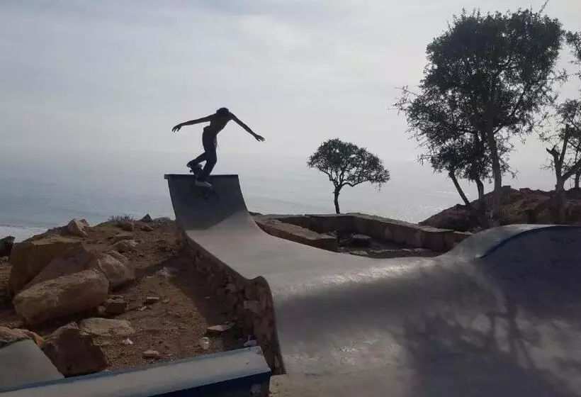 Retkeilymaja Surf & Skate