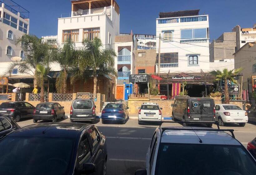 ユースホステル Surf & Skate