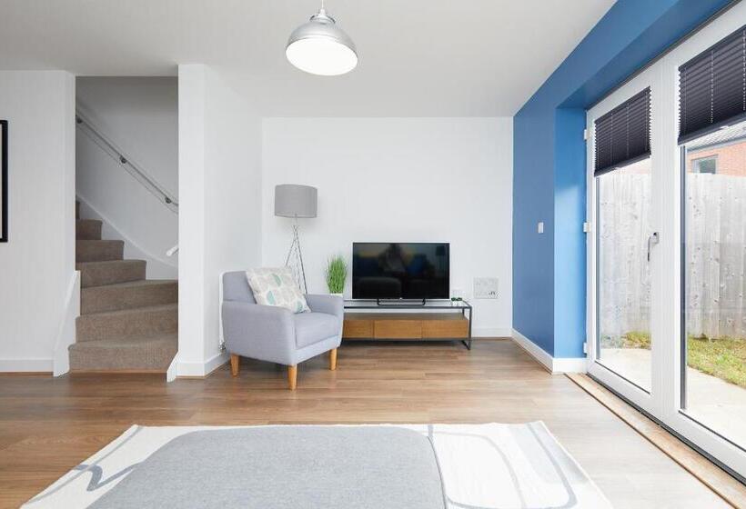 Derby City Centre Train Station Roof Terrace House 3 Bed