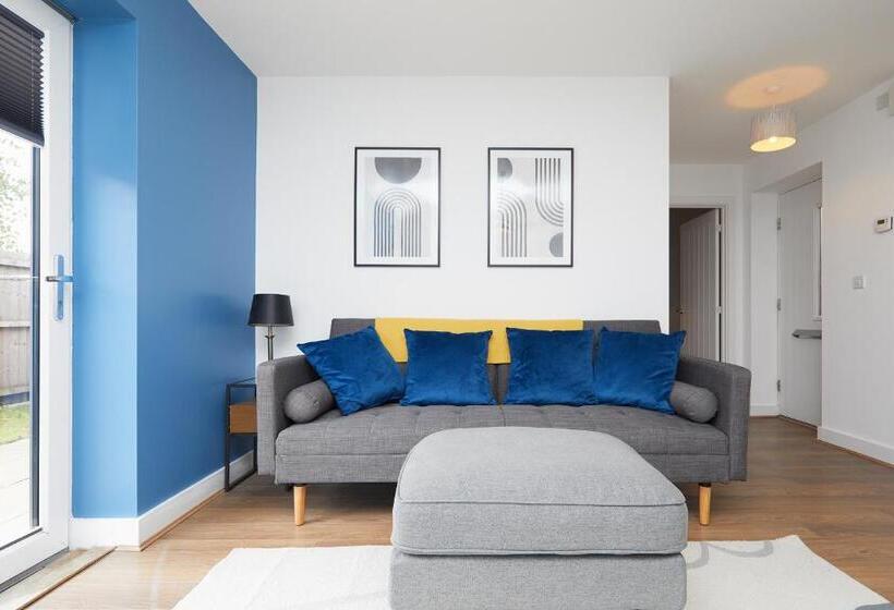 Derby City Centre Train Station Roof Terrace House 3 Bed