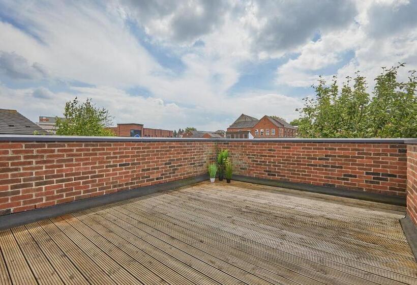 Derby City Centre Train Station Roof Terrace House 3 Bed