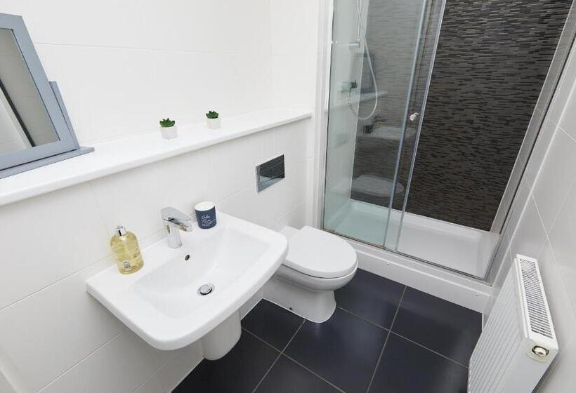 Derby City Centre Train Station Roof Terrace House 3 Bed
