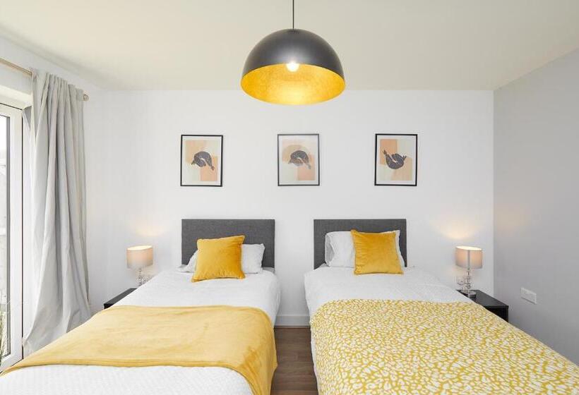 Derby City Centre Train Station Roof Terrace House 3 Bed