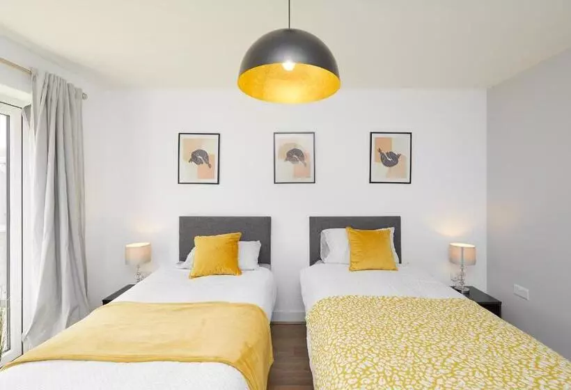 Derby City Centre   Train Station Roof Terrace House 3 Bed