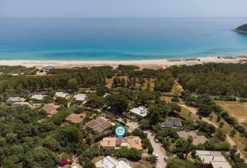 House Adele   Cala Sinzias