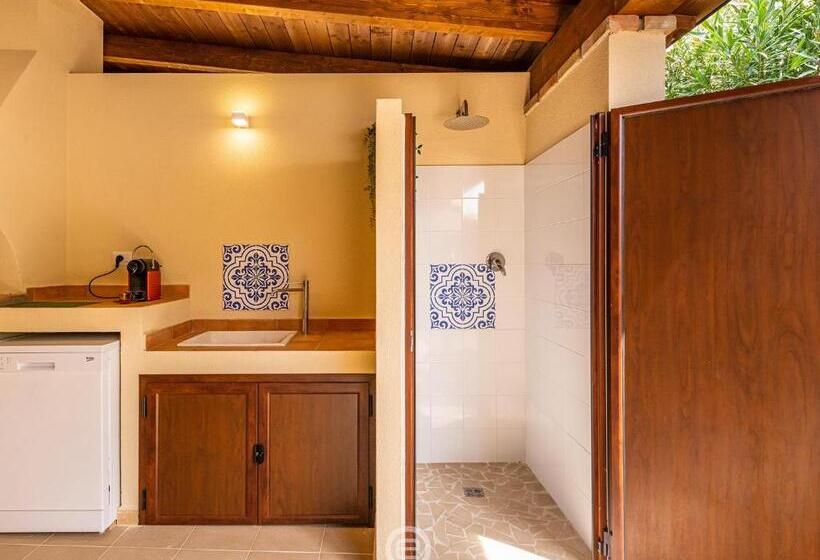 House Adele   Cala Sinzias