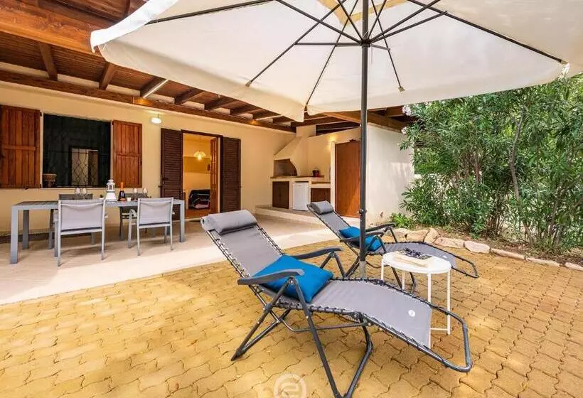 House Adele   Cala Sinzias