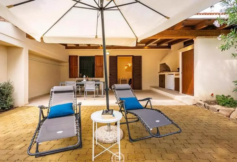 House Adele   Cala Sinzias