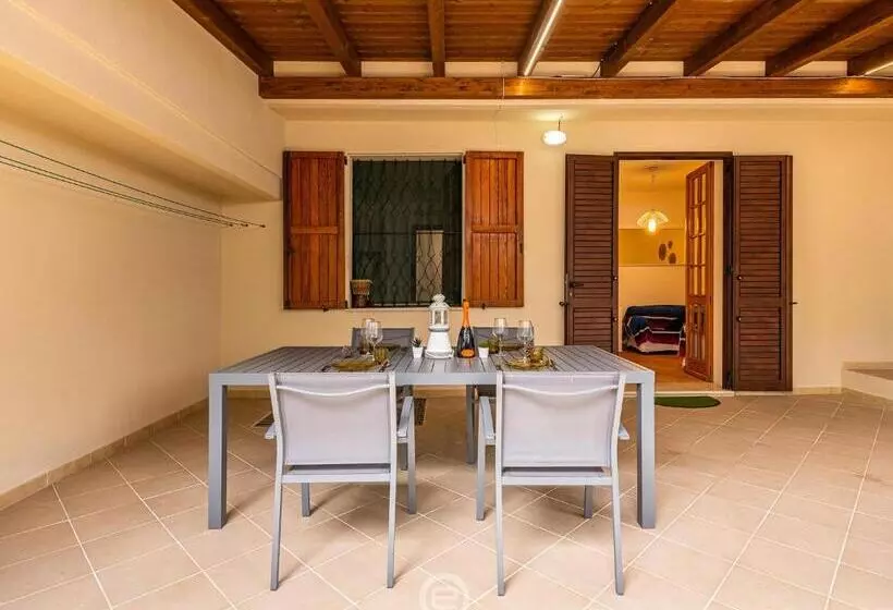House Adele   Cala Sinzias