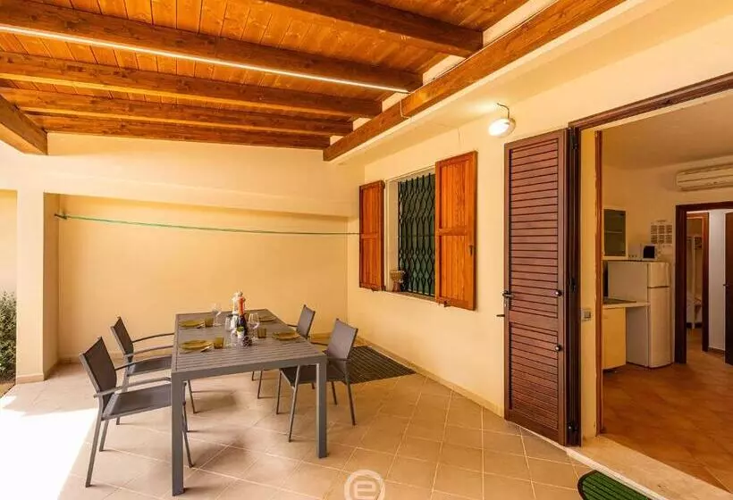 House Adele   Cala Sinzias
