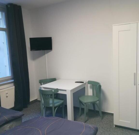 Пансион Kunstgasse 11 Wohnung 8