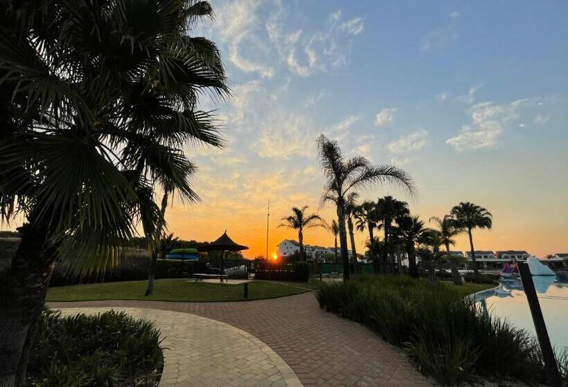 پانسیون The Blyde Crystal Lagoon Riverwalk Estate