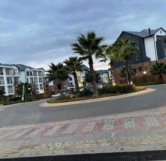 پانسیون The Blyde Crystal Lagoon Riverwalk Estate