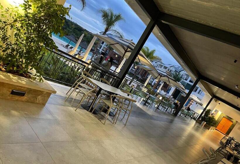 پانسیون The Blyde Crystal Lagoon Riverwalk Estate