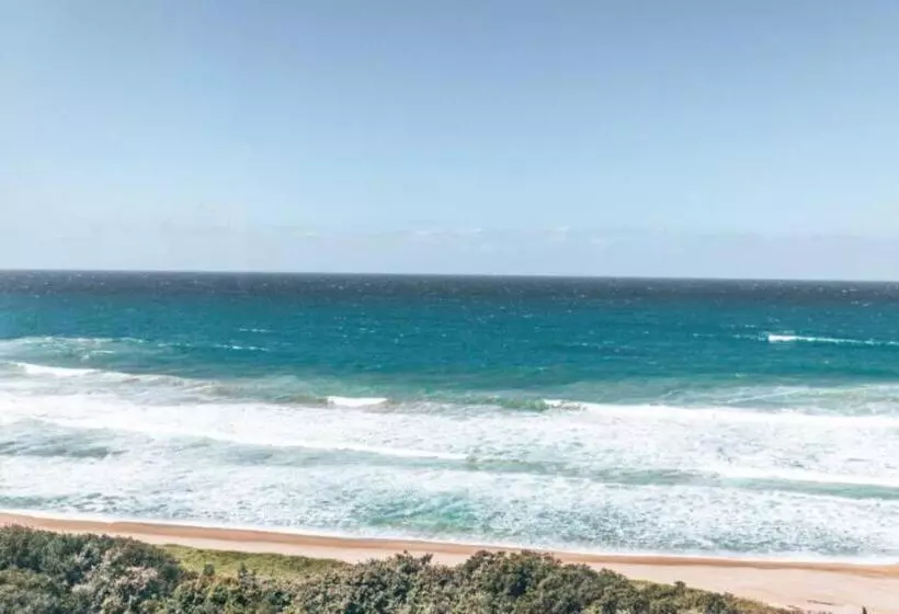 South Coast Riviera   805
