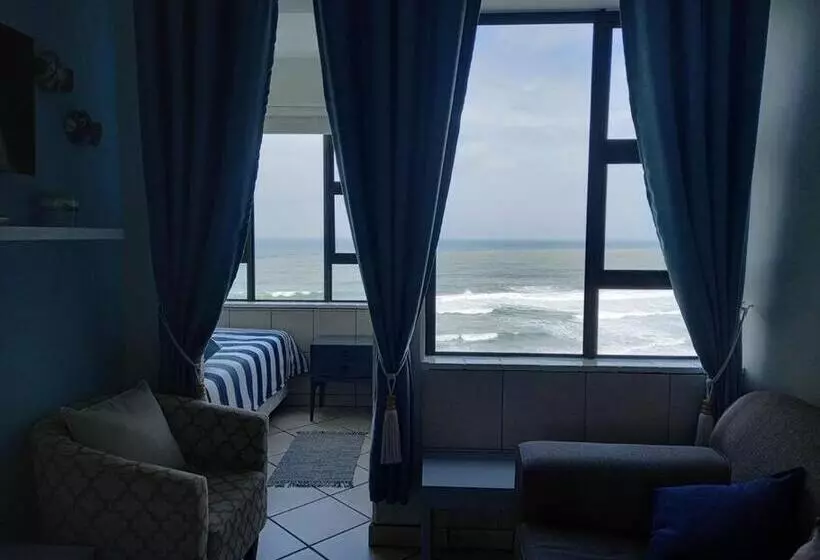 South Coast Riviera   805