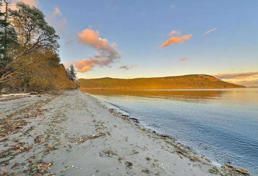 Beachside Living Cherry Point
