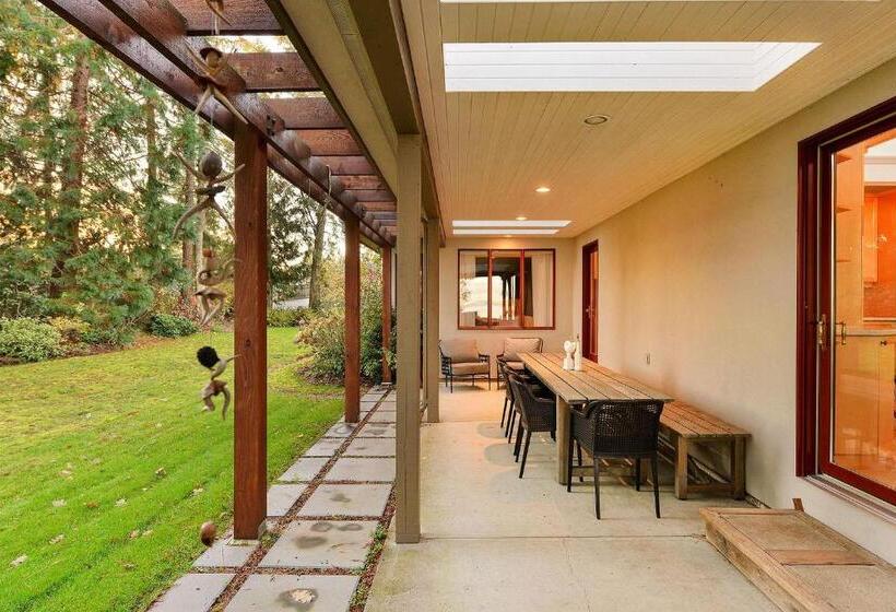 Beachside Living Cherry Point