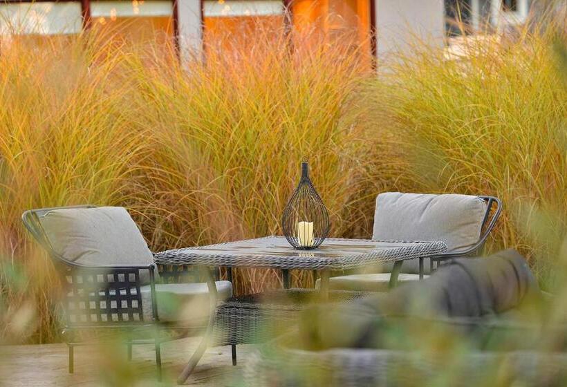 Beachside Living Cherry Point