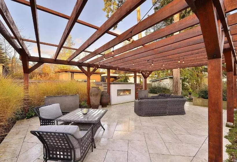 Beachside Living Cherry Point