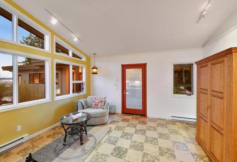 Beachside Living Cherry Point