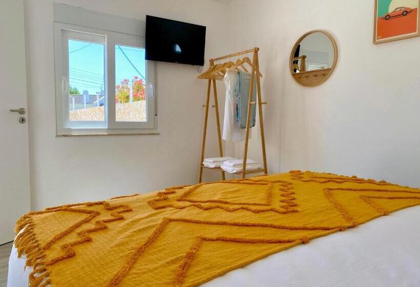 Countryside House In Ericeira 5 Min From Beach, With Salt Water Pool & Bbq