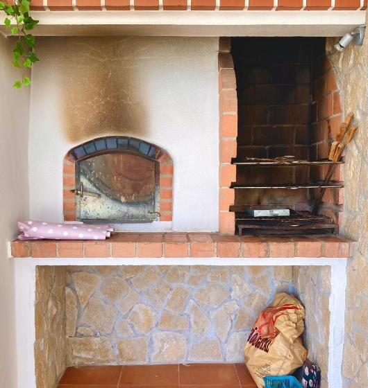 Countryside House In Ericeira 5 Min From Beach, With Salt Water Pool & Bbq