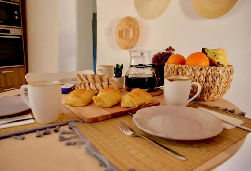 Countryside House In Ericeira 5 Min From Beach, With Salt Water Pool & Bbq