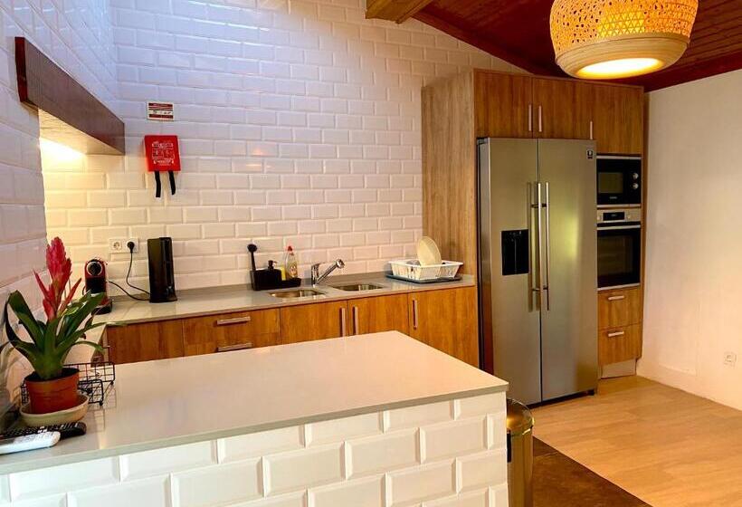 Countryside House In Ericeira 5 Min From Beach, With Salt Water Pool & Bbq