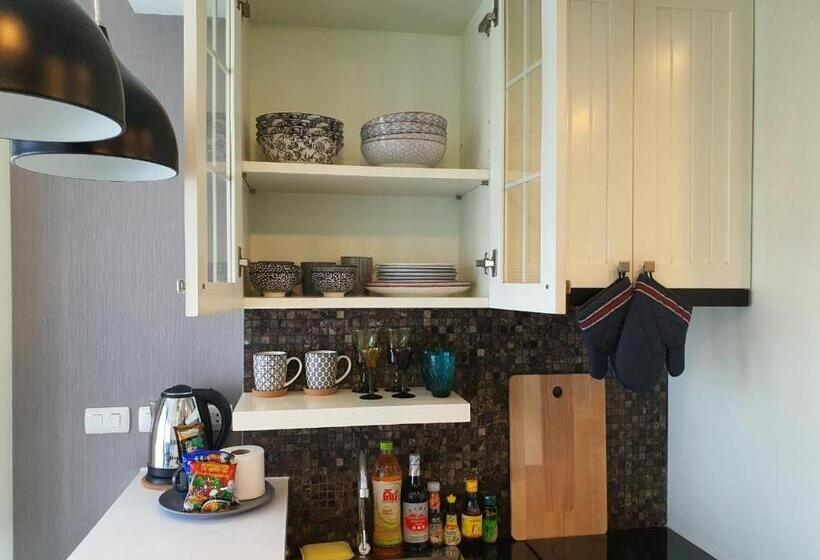 Lux In Love With Wifi N Toproof Pool @ Wonnapa Bangsaen