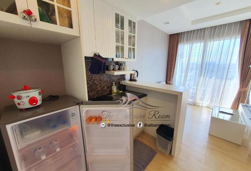 Lux In Love With Wifi N Toproof Pool @ Wonnapa Bangsaen