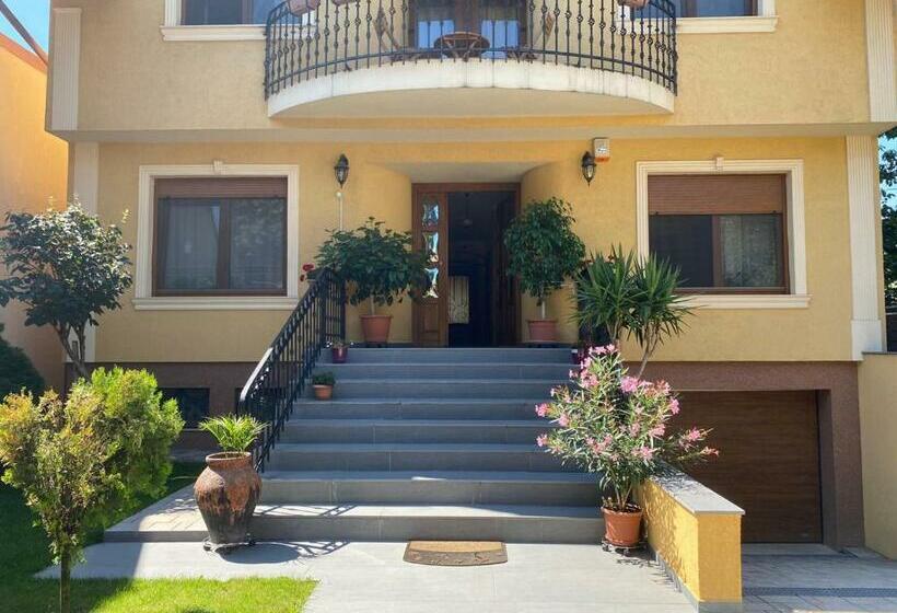 Pensione Alexia Rooms