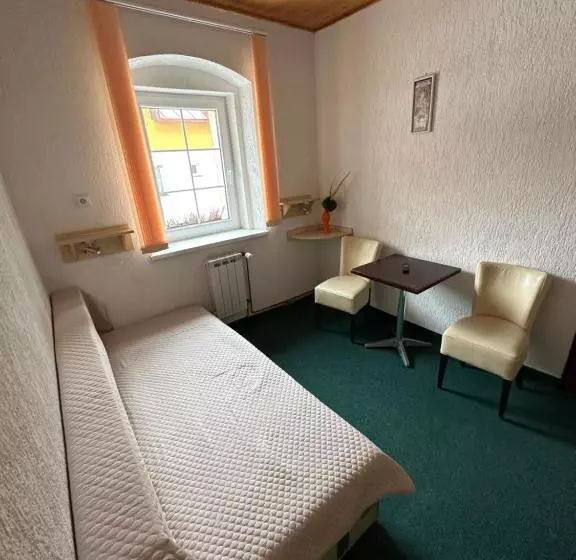 Majatalo Penzion Erika