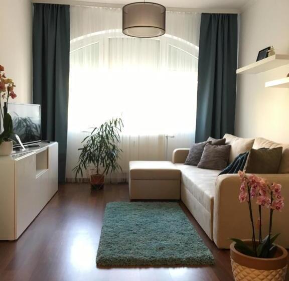 بنسيون Petőfi Vendégház