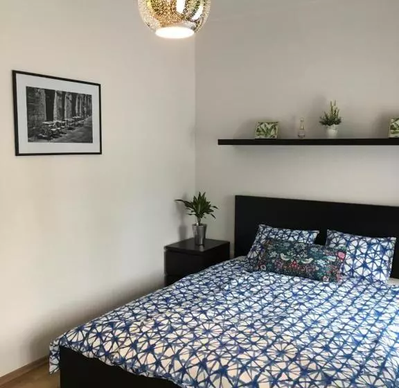 ペンション Petőfi Vendégház