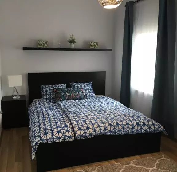 ペンション Petőfi Vendégház