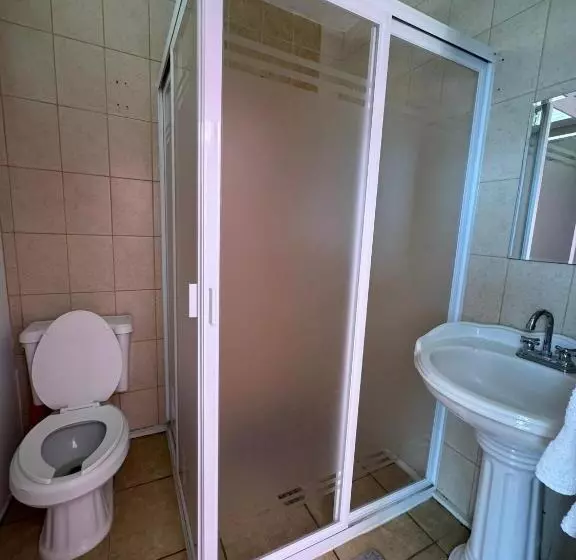 پانسیون The Florenthina S House