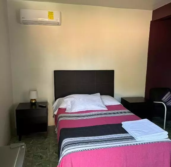 پانسیون The Florenthina S House