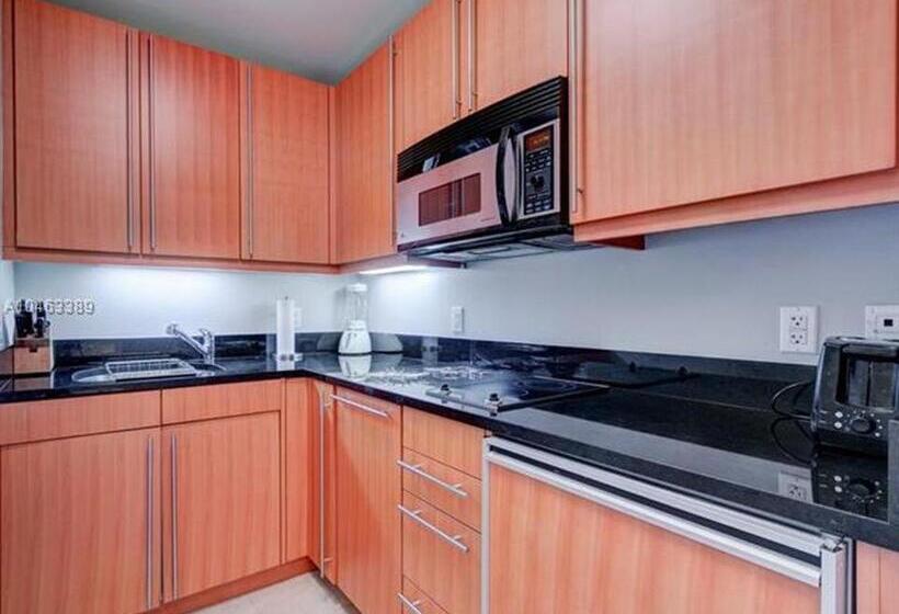 Private Condo Hotel At Four Seasons Brickell