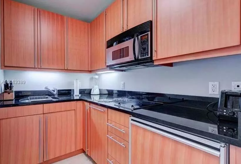 Private Condo Hotel At Four Seasons Brickell