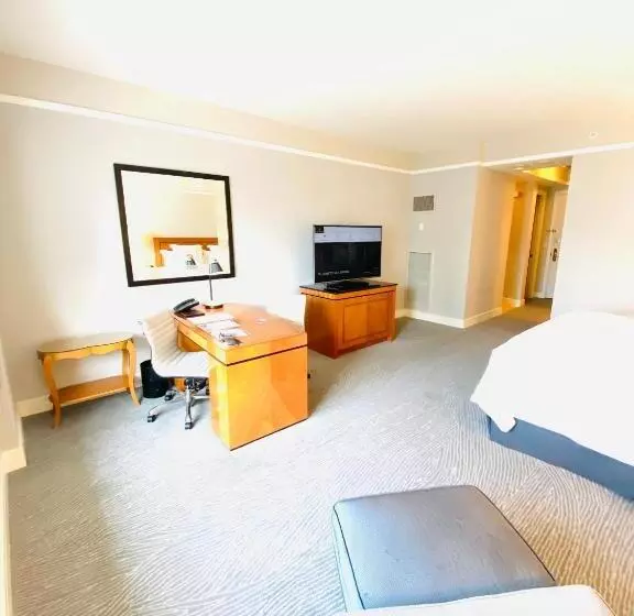 Private Condo Hotel At Four Seasons Brickell