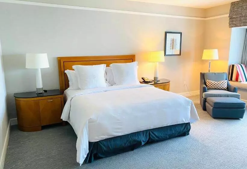 Private Condo Hotel At Four Seasons Brickell