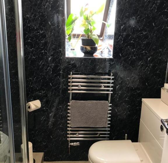 ベッドアンドブレックファースト Babas Rooms