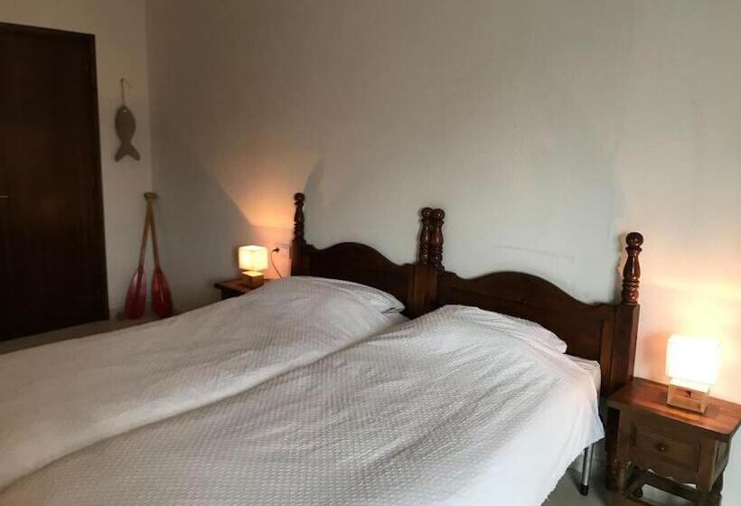 Casa Empuria  Aan Kanaal Met Zwembad En Aanlegsteiger