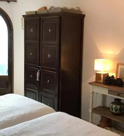 Casa Empuria  Aan Kanaal Met Zwembad En Aanlegsteiger