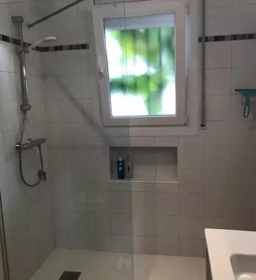 Casa Empuria  Aan Kanaal Met Zwembad En Aanlegsteiger