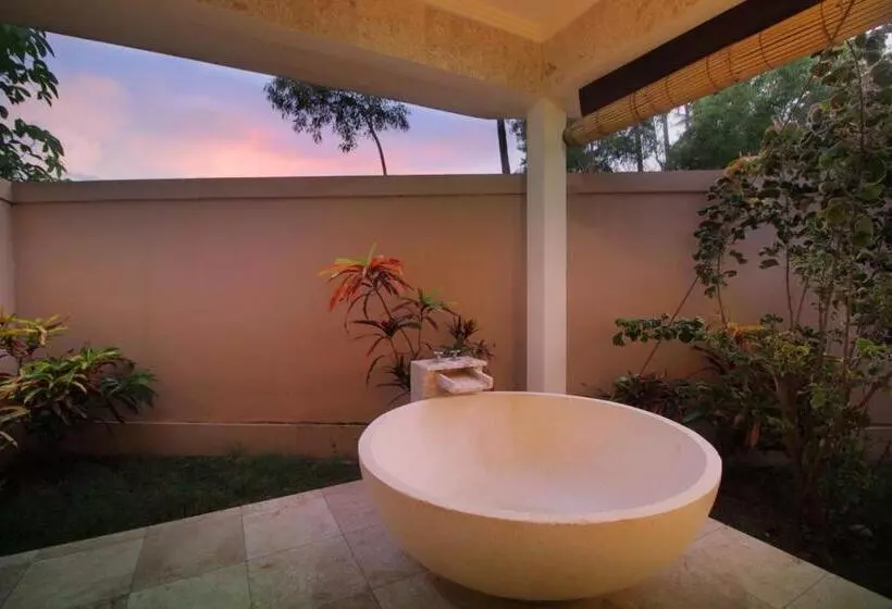 Lombok Sunset Bay Resort