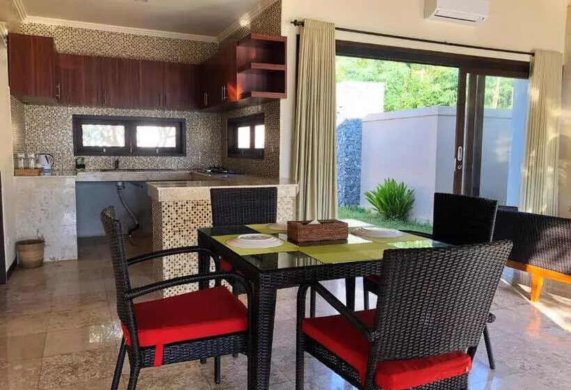 Lombok Sunset Bay Resort